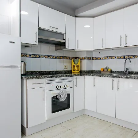 22 Beautiful Oasis 3 Bedrooms Duplex *