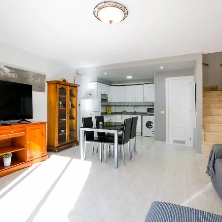 شقة 22 Beautiful Oasis 3 Bedrooms Duplex أذيخي
