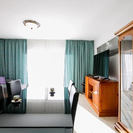 22 Beautiful Oasis 3 Bedrooms Duplex شقة أذيخي